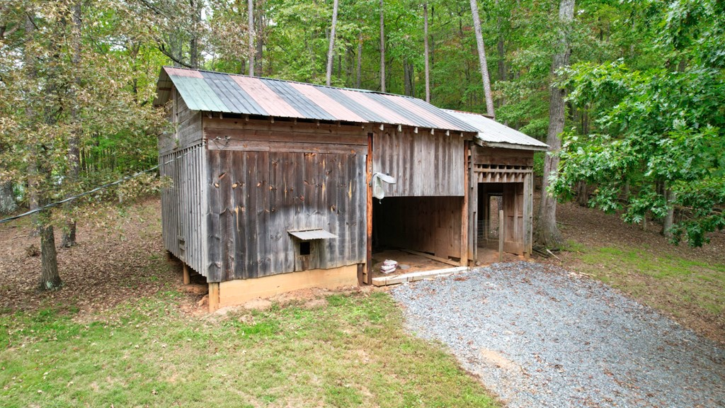 237 Chestnut Gap Road Blue Ridge, GA 30513 - Photo 8 of 60