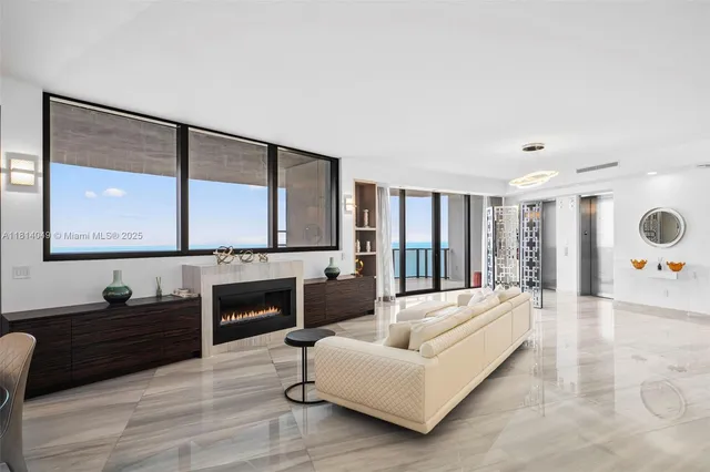 $5,999,000 | 18555 Collins Avenue, Unit 2105, Sunny Isles Beach, FL 33160