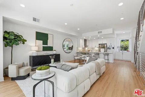$995,000 | 3306 Aria Lane, Los Angeles, CA 90034