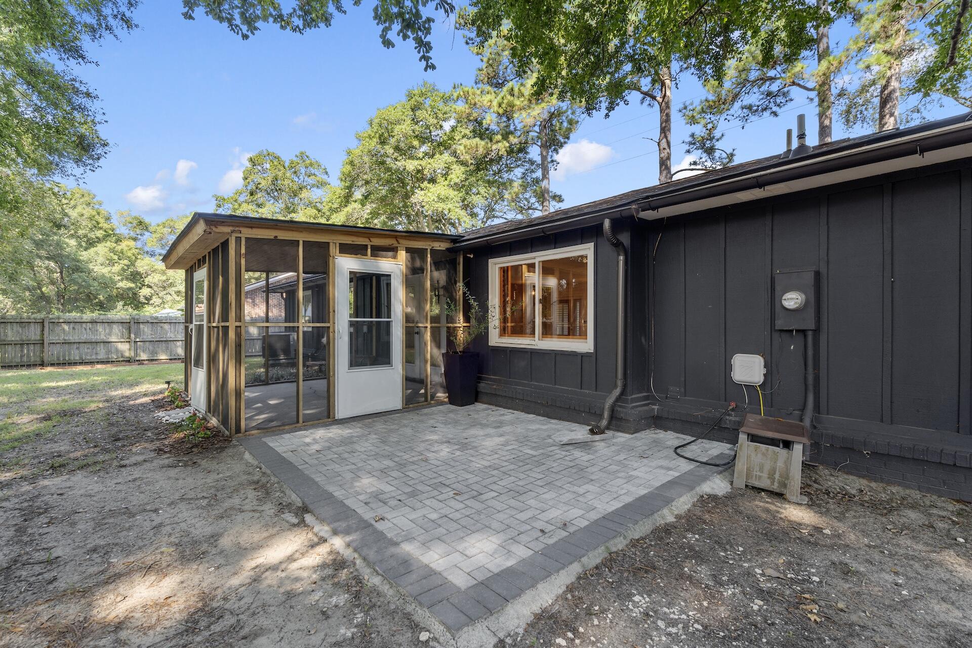 1317 Fort Johnson Road Charleston, SC 29412 - Photo 27 of 36 SDH04884