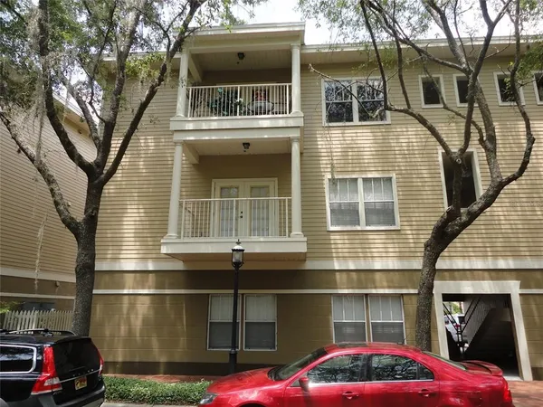 $1,800 | 4820 Southwest 91 Terrace, Unit Q202, Gainesville, FL 32608