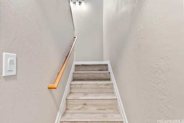 $1,590,000 | 77-113 Kaiupoho Place, Kailua-Kona, HI 96740