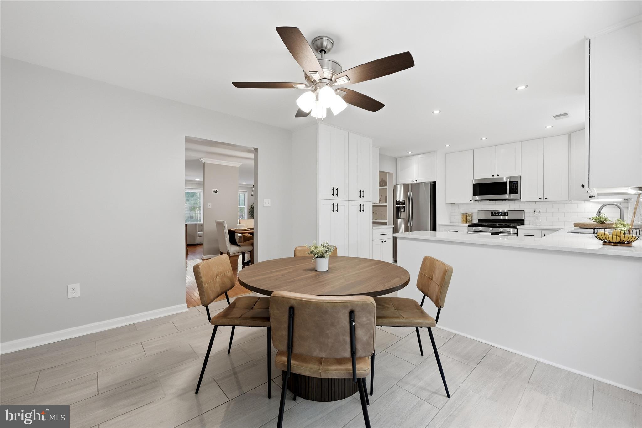 7716 Shootingstar Drive Springfield, VA 22152 - Photo 6 of 35 Breakfast Nook