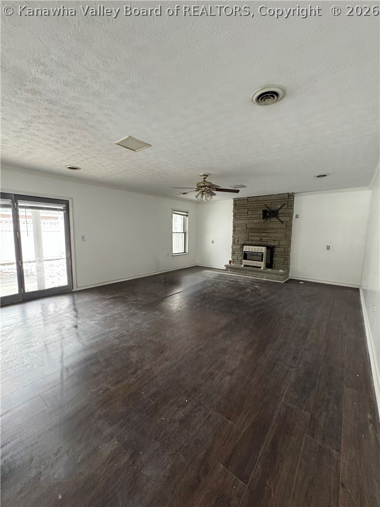 293 Riverside Drive Logan, WV 25601 - Photo 16 of 35 Gallery Image 16