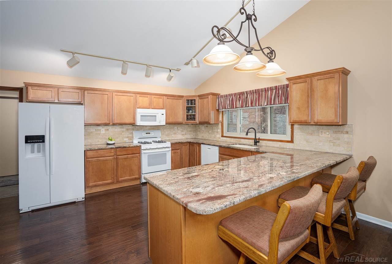 1772 North Fairview Lane Rochester Hills, MI 48306 - Photo 10 of 36
