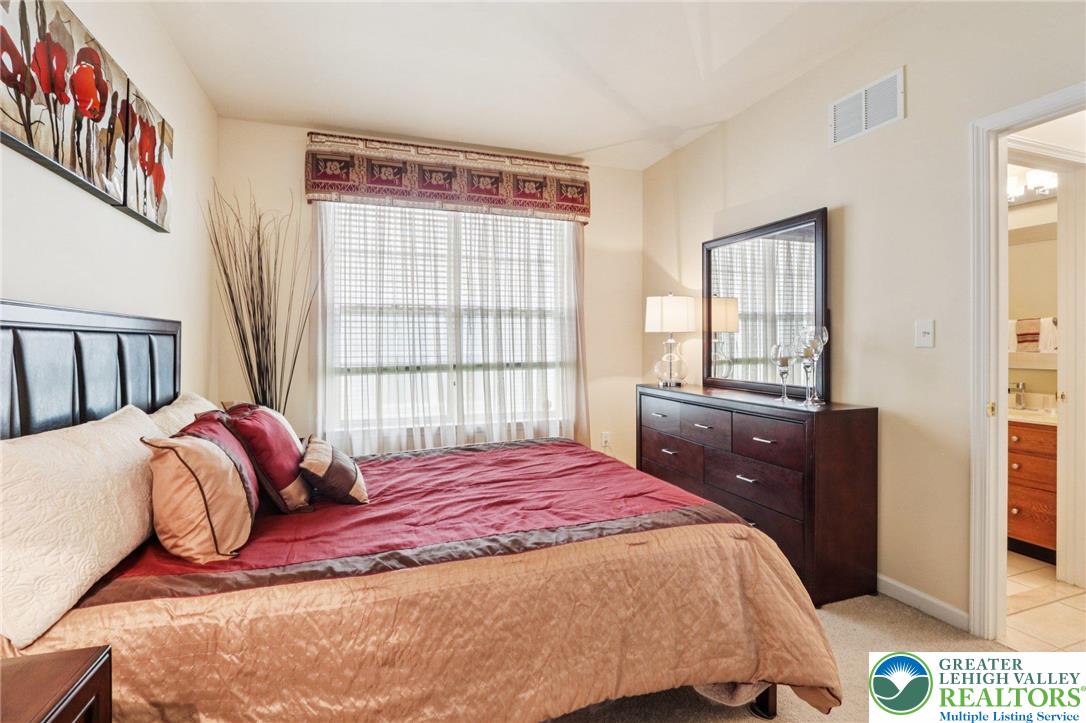 2113 Kingsview Road Lower Macungie Township, PA 18062 - Photo 12 of 62