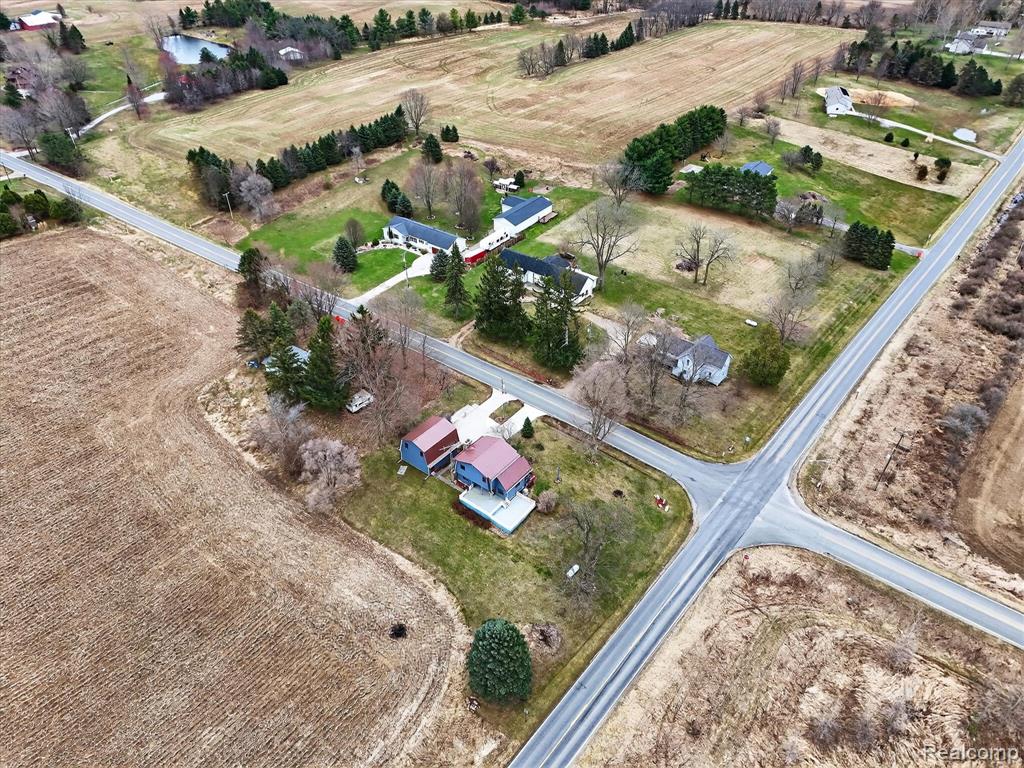 992 West Bennington Road Owosso, MI 48867 - Photo 53 of 61