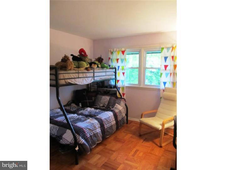 305 Radcliffe Drive Newark, DE 19711 - Photo 11 of 18 Bedroom 3