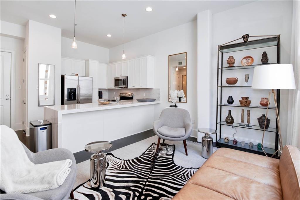 1201 Canal Street, Unit 416 New Orleans, LA 70112 - Photo 2 of 29