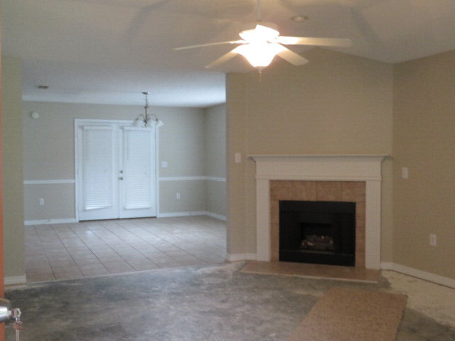31502 Heidelbrook Loop Daphne, AL 36527 - Photo 3 of 4 living room