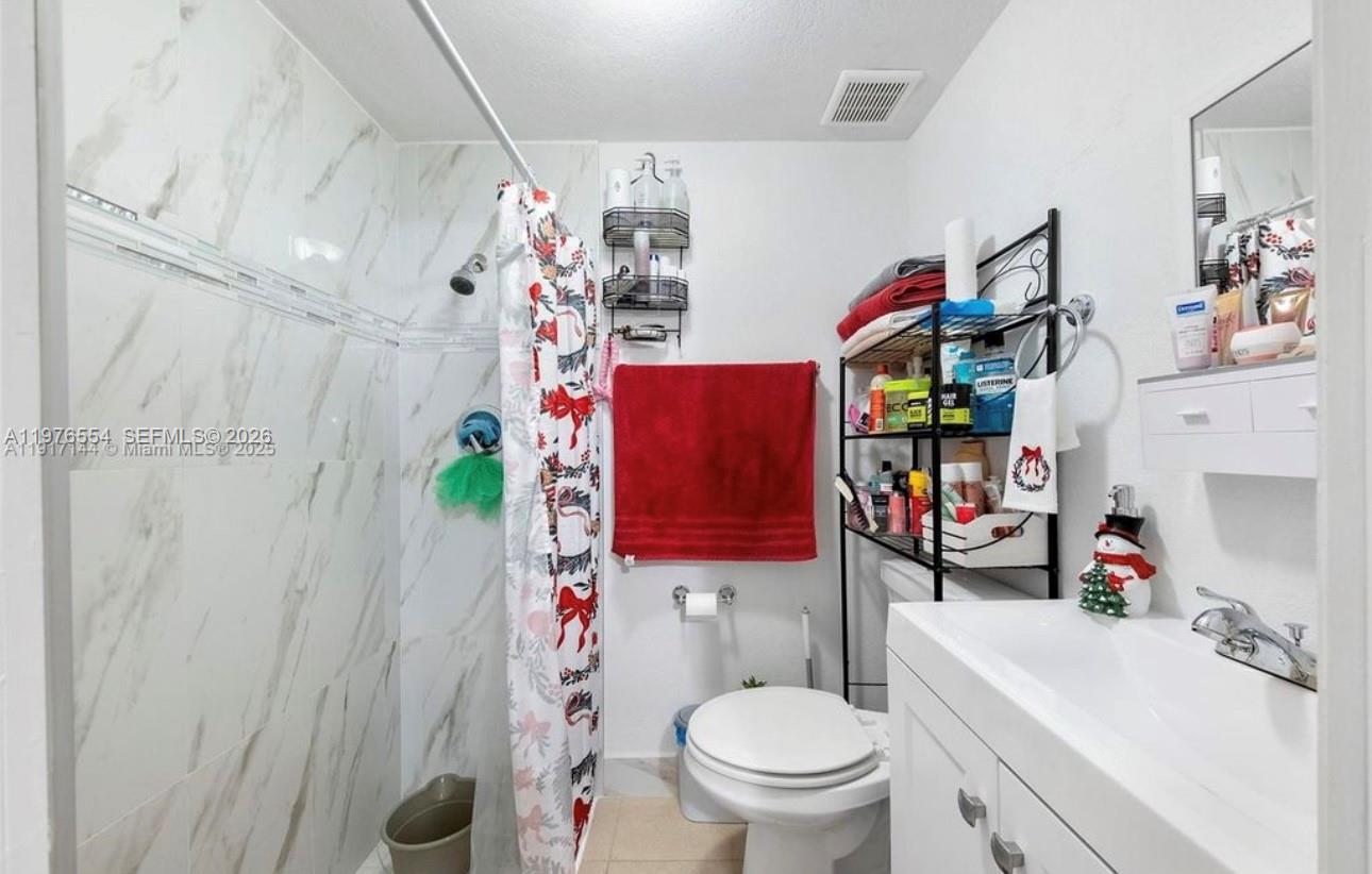 5300 Southwest 6th Street Miami, FL 33134 - Photo 17 of 20