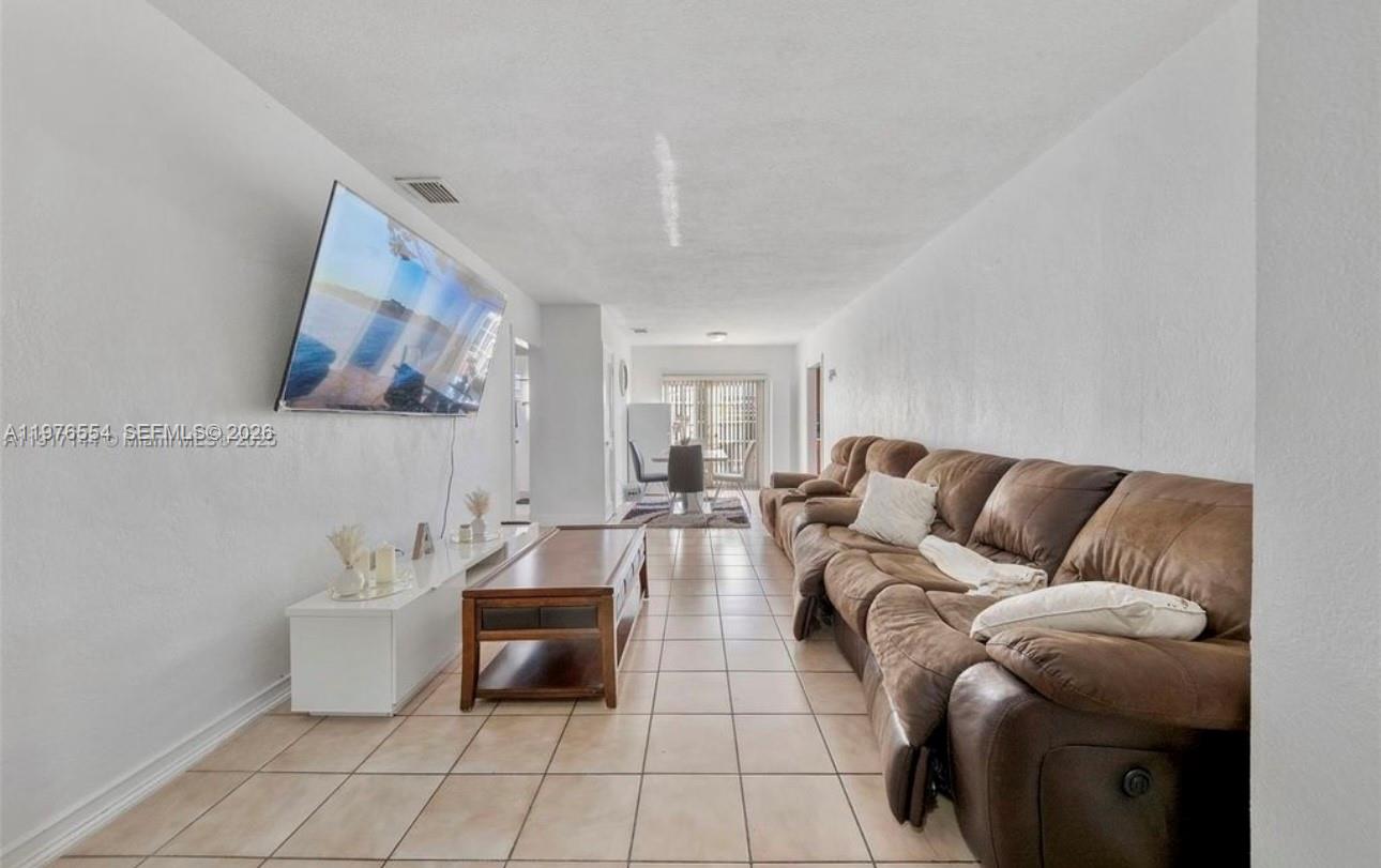 5300 Southwest 6th Street Miami, FL 33134 - Photo 10 of 20