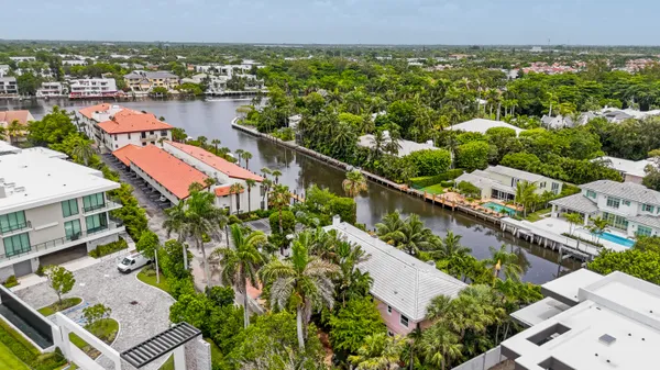 $1,700,000 | 802 Andrews Avenue, Delray Beach, FL 33483