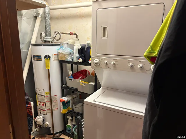 $164,900 | 1800 Frazier Avenue, Centralia, IL 62801