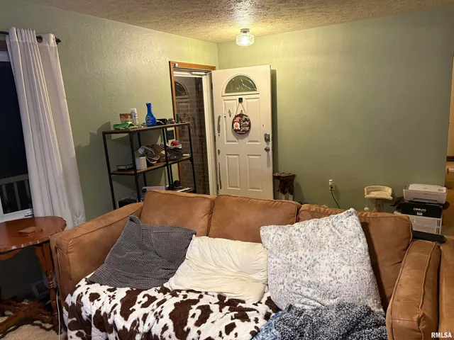 $164,900 | 1800 Frazier Avenue, Centralia, IL 62801