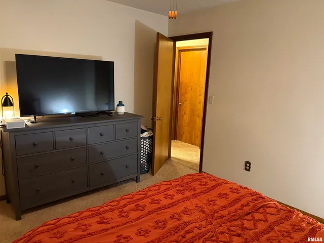 $164,900 | 1800 Frazier Avenue, Centralia, IL 62801