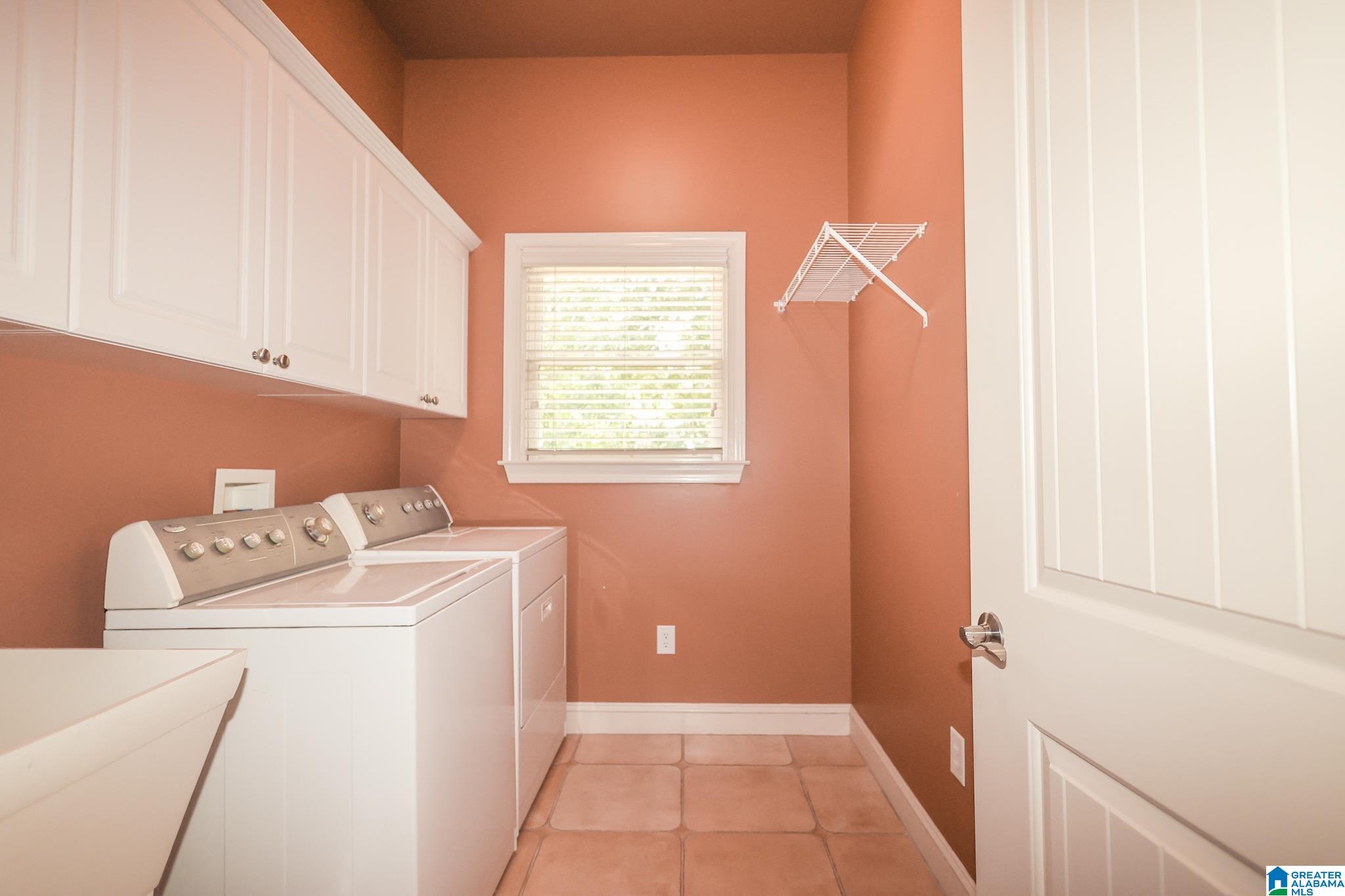 82 Shades Crest Road Birmingham, AL 35226 - Photo 10 of 50