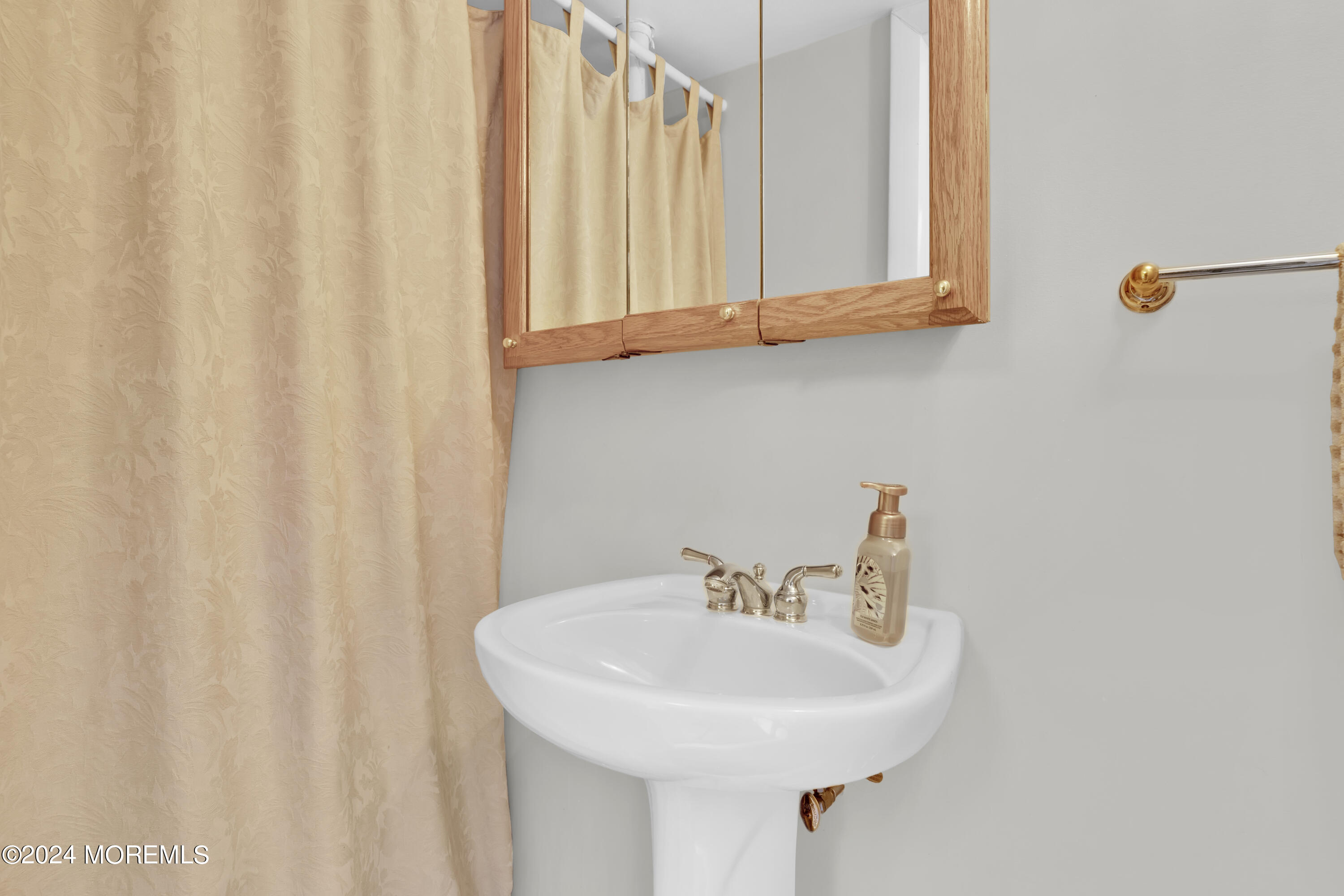 173 Walnut Drive Brick, NJ 08724 - Photo 13 of 31 92C6C9AB-81B2-4252-84F4-47B1652F7245