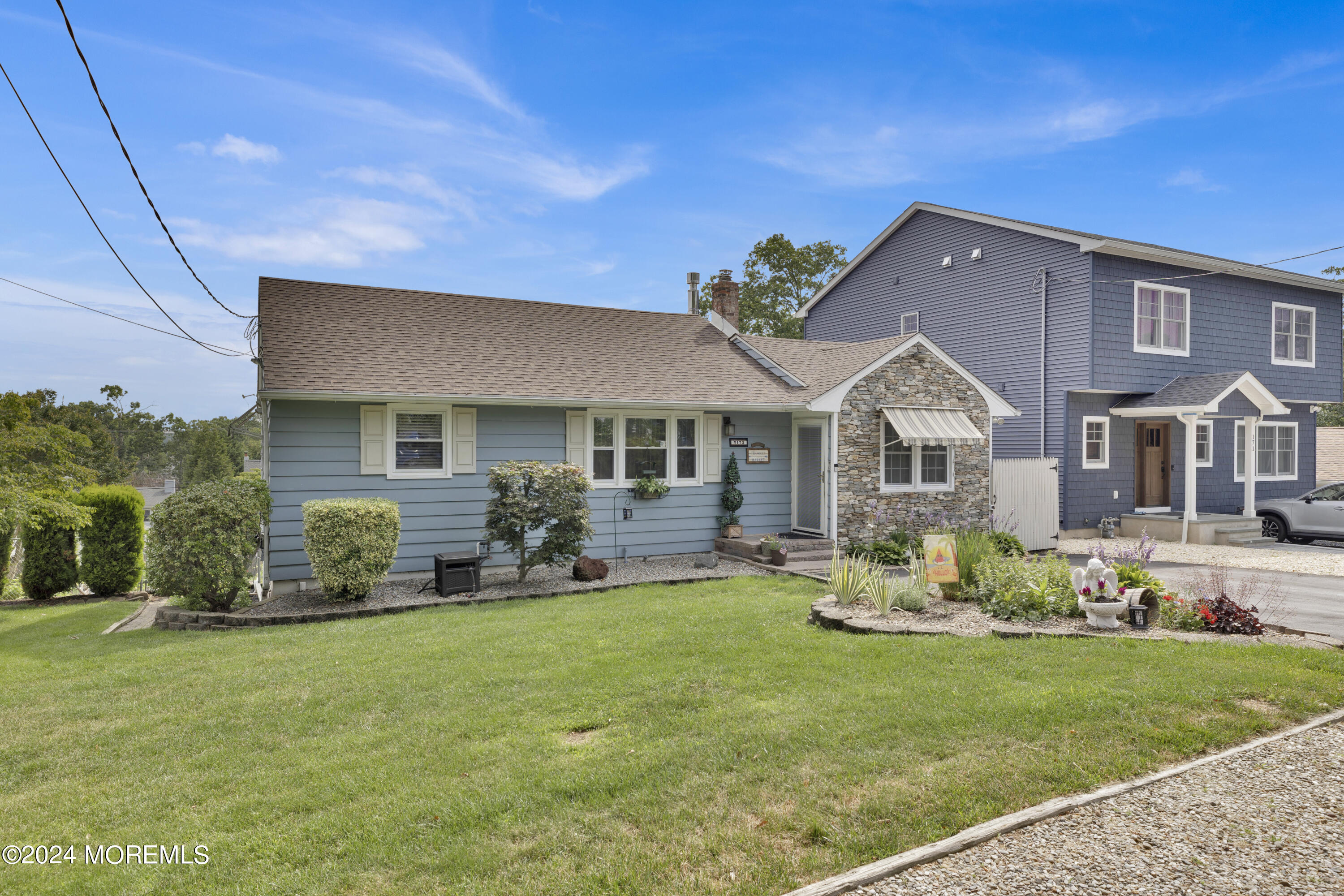 173 Walnut Drive Brick, NJ 08724 - Photo 3 of 31 96803319-ED5C-444C-BC26-6B1F42FF37E0