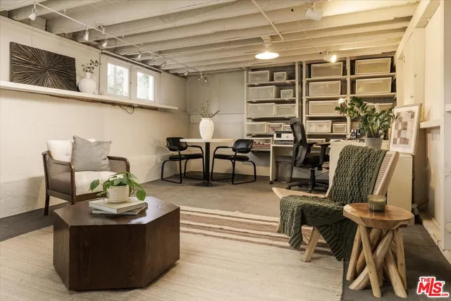 $1,495,000 | 2315 Cove Avenue, Los Angeles, CA 90039