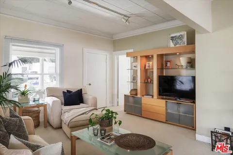 $1,495,000 | 2315 Cove Avenue, Los Angeles, CA 90039