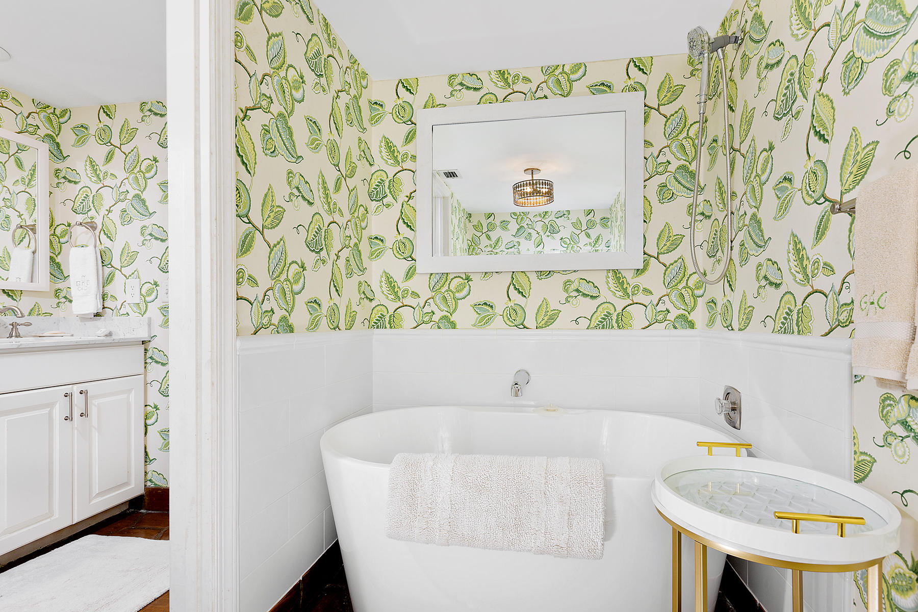 13321 Polo Club Road, Unit C102 Wellington, FL 33414 - Photo 20 of 32 22_Masterbath_Tub