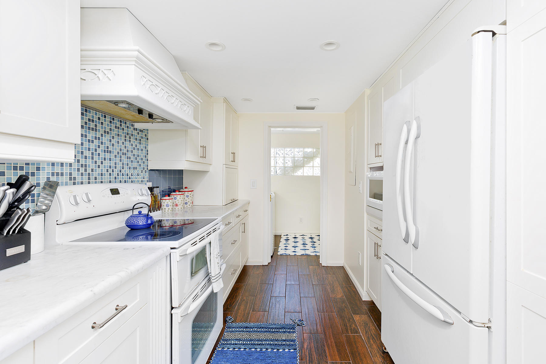 13321 Polo Club Road, Unit C102 Wellington, FL 33414 - Photo 7 of 32 07_Kitchen_2