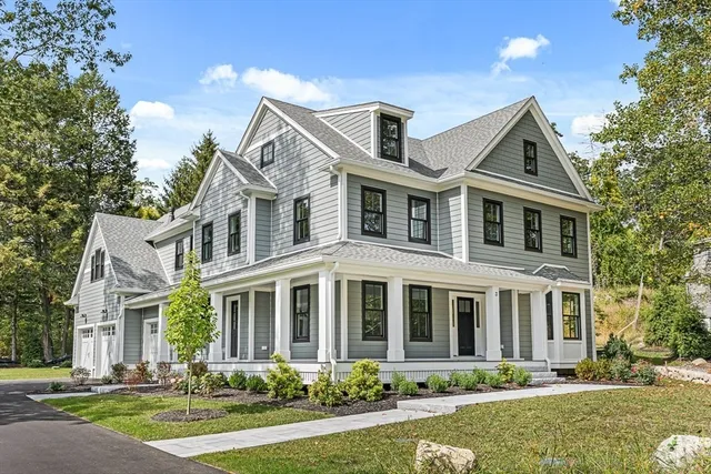 $2,995,000 | 3 Clifford Lane, Weston, MA 02493