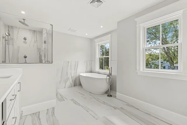 $2,995,000 | 3 Clifford Lane, Weston, MA 02493