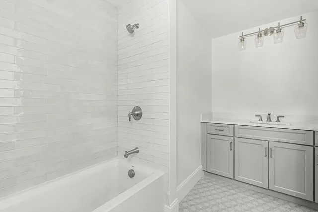 $2,995,000 | 3 Clifford Lane, Weston, MA 02493