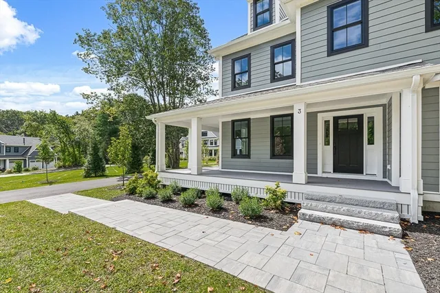 $2,995,000 | 3 Clifford Lane, Weston, MA 02493