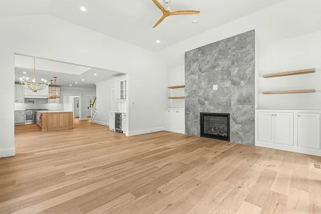 $2,995,000 | 3 Clifford Lane, Weston, MA 02493