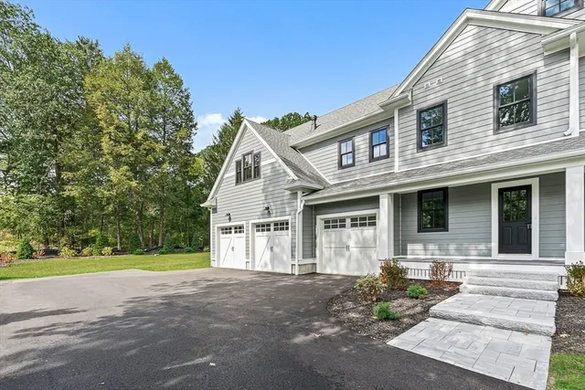 $2,995,000 | 3 Clifford Lane, Weston, MA 02493