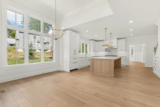 $2,995,000 | 3 Clifford Lane, Weston, MA 02493