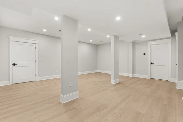 $2,995,000 | 3 Clifford Lane, Weston, MA 02493