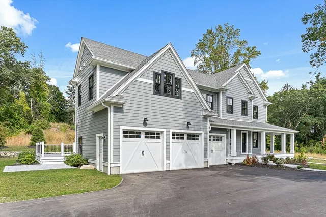 $2,995,000 | 3 Clifford Lane, Weston, MA 02493
