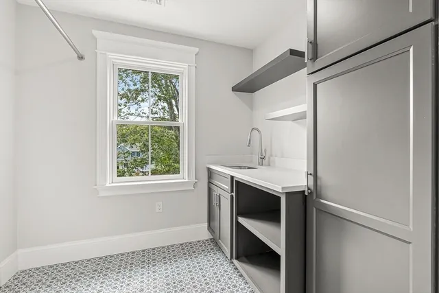 $2,995,000 | 3 Clifford Lane, Weston, MA 02493