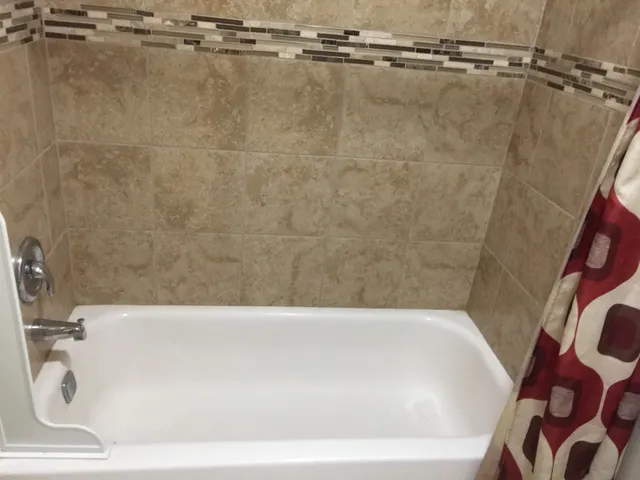 $2,450 | 1987 Franklin Place, Hoffman Estates, IL 60169