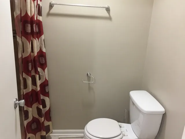 $2,450 | 1987 Franklin Place, Hoffman Estates, IL 60169