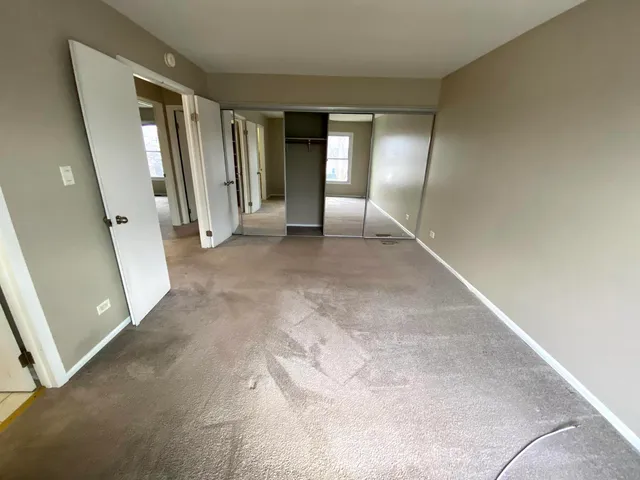 $2,450 | 1987 Franklin Place, Hoffman Estates, IL 60169