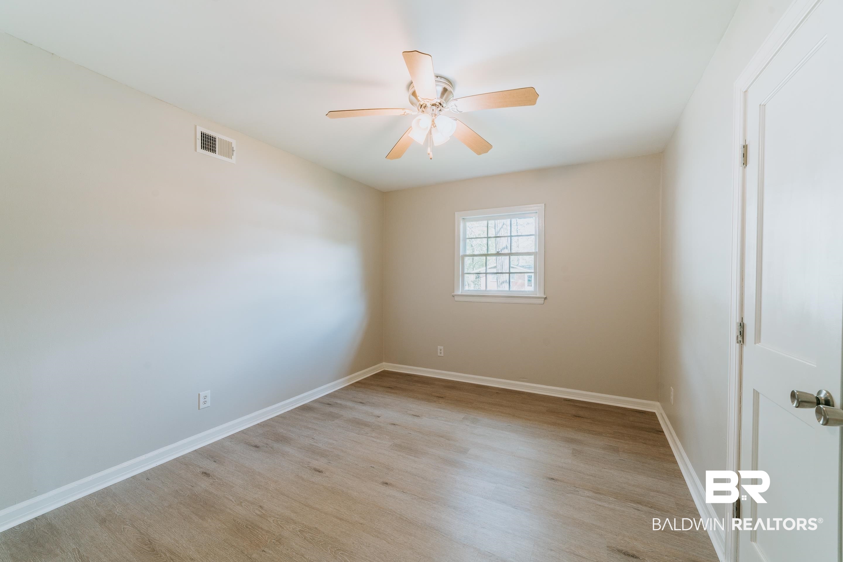 2563 Courtney Street Mobile, AL 36606 - Photo 23 of 44