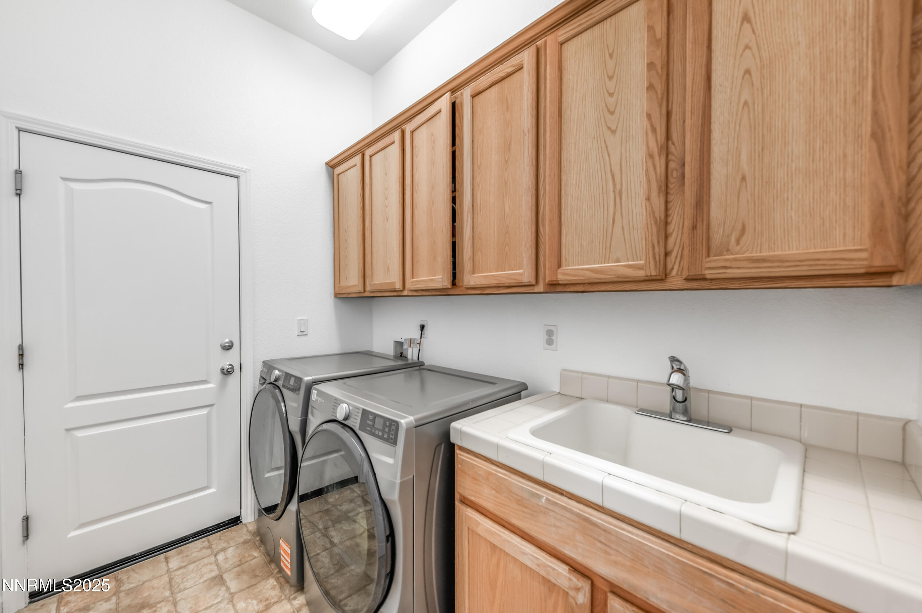 10700 Summer Glen Drive Reno, NV 89521 - Photo 40 of 56 s-1053