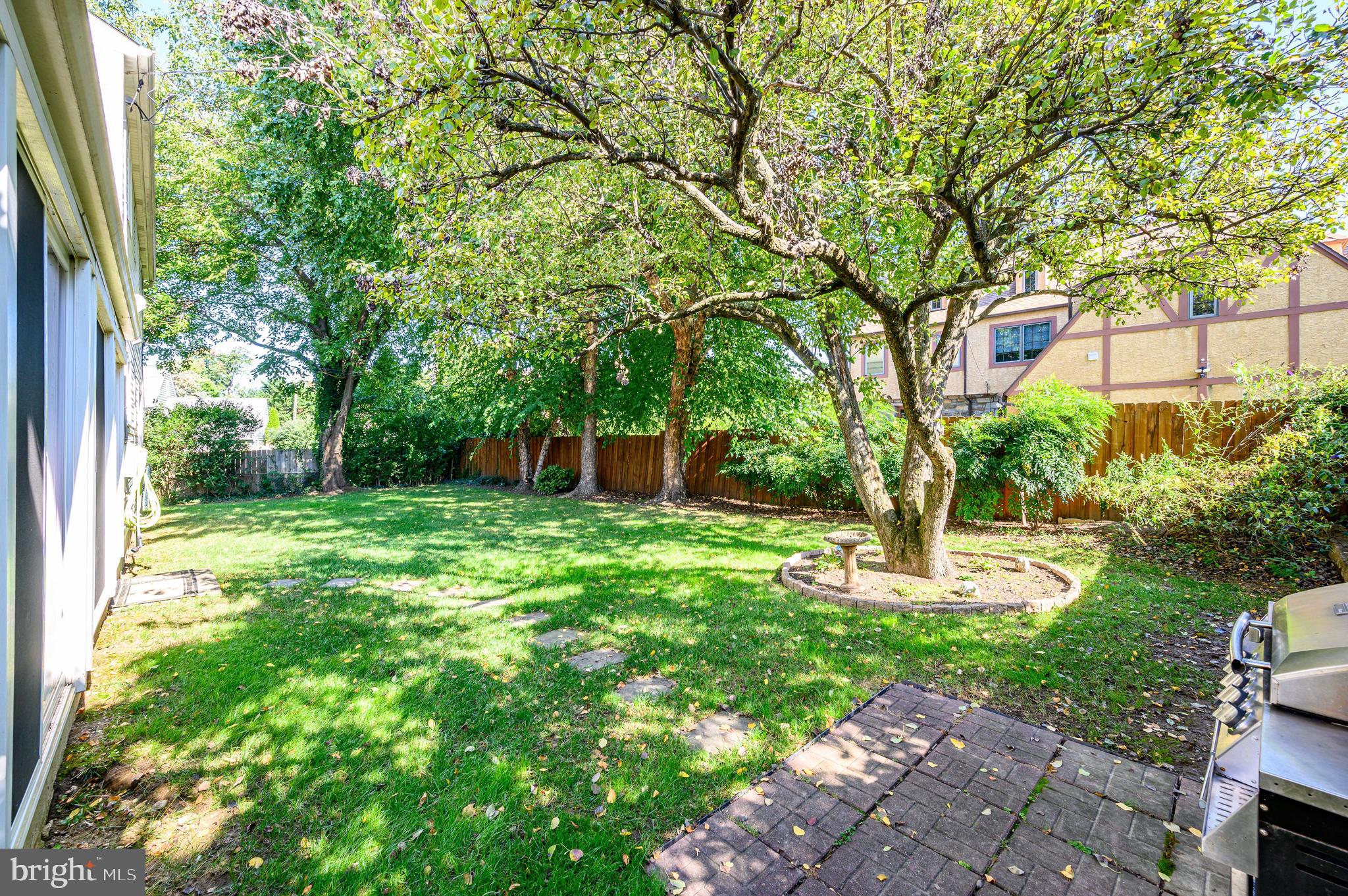 461 Brookfield Road Drexel Hill, PA 19026 - Photo 14 of 23 Fenced Yard
