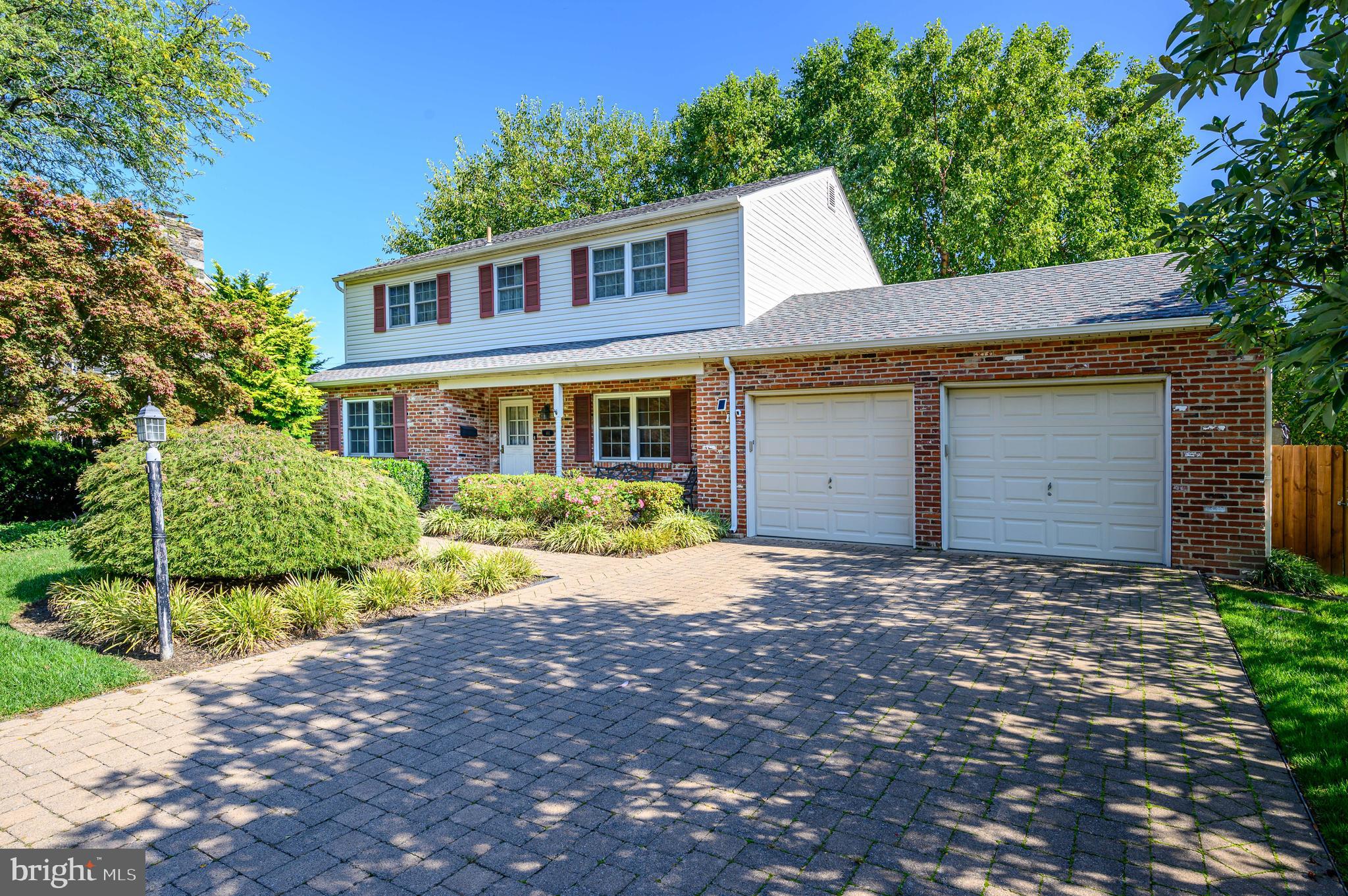 461 Brookfield Road Drexel Hill, PA 19026 - Photo 2 of 23 Beautiful Paver Driveway