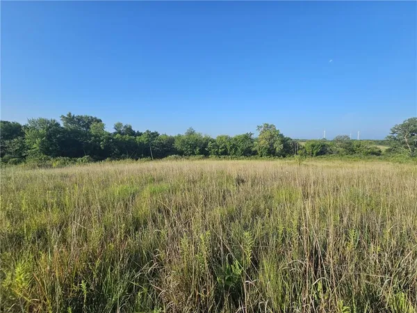 $392,000 | 160th Street, Elmo, MO 64445