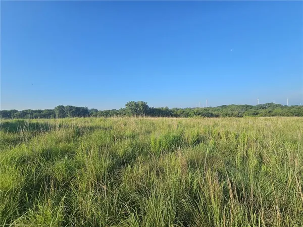 $392,000 | 160th Street, Elmo, MO 64445