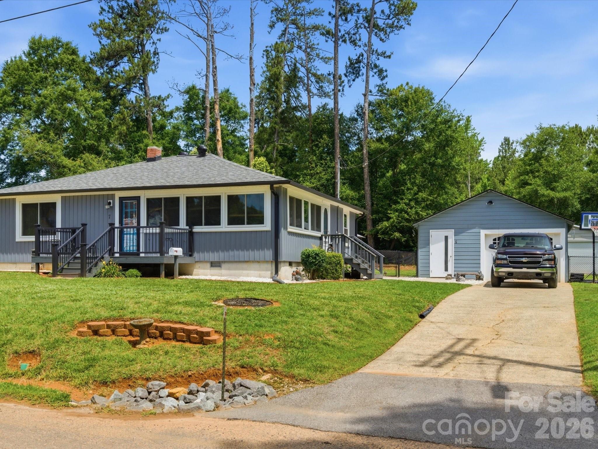 7 Wray Street York, SC 29745 - Photo 31 of 48