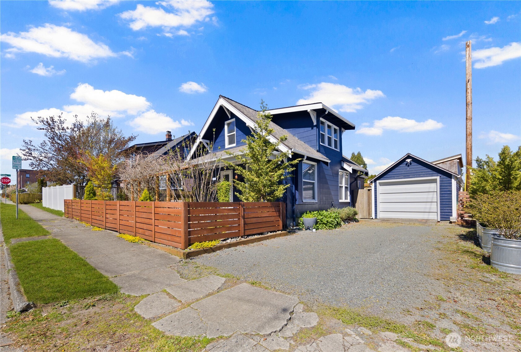 1909 24th Street Everett, WA 98201 - Photo 2 of 39