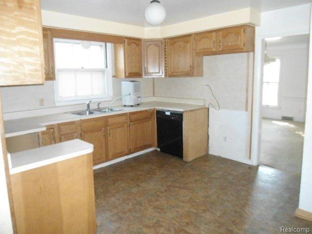19936 Lichfield Road Detroit, MI 48221 - Photo 9 of 14 DSC01596.JPG
