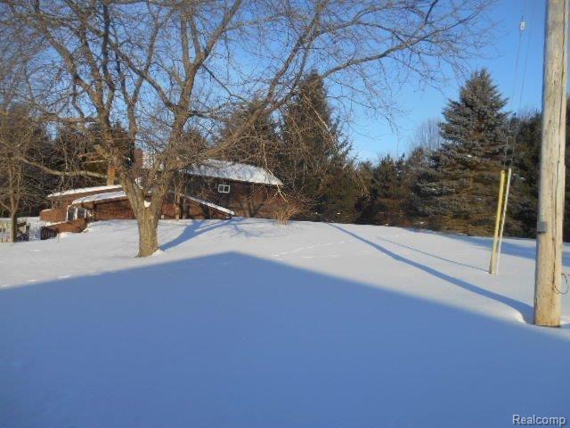 1920 King Road Lapeer, MI 48446 - Photo 2 of 11 1920 King (44).jpg